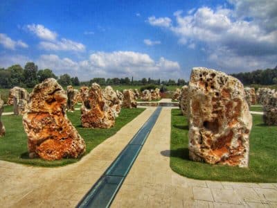 shear yishuv monument