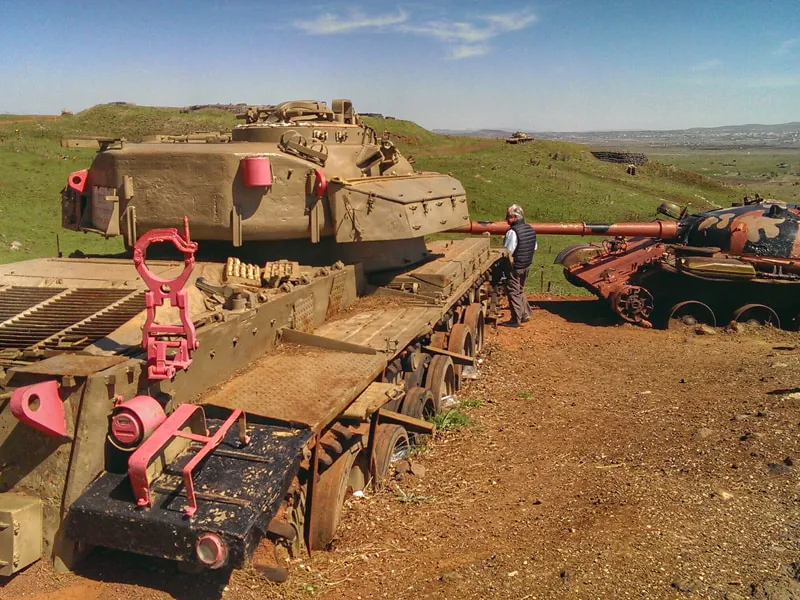 oz77-tank-display-golan-heights