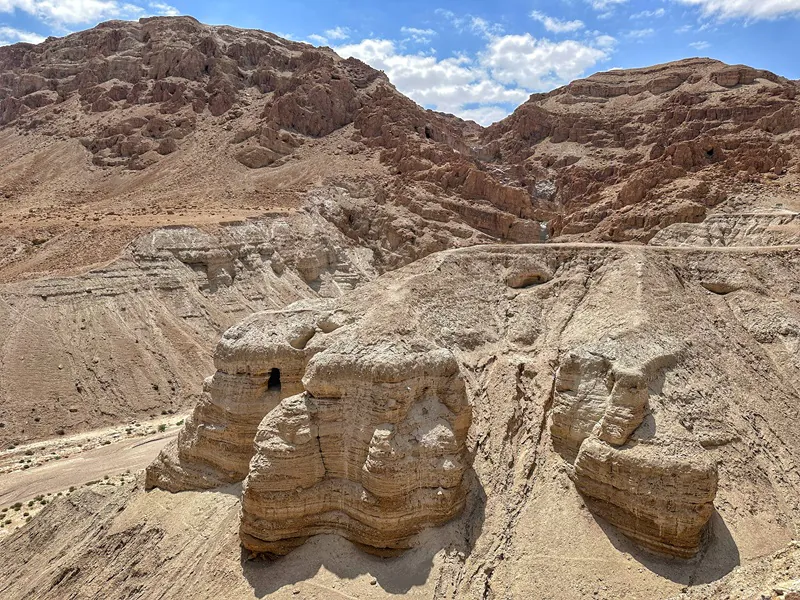 Qumran caves